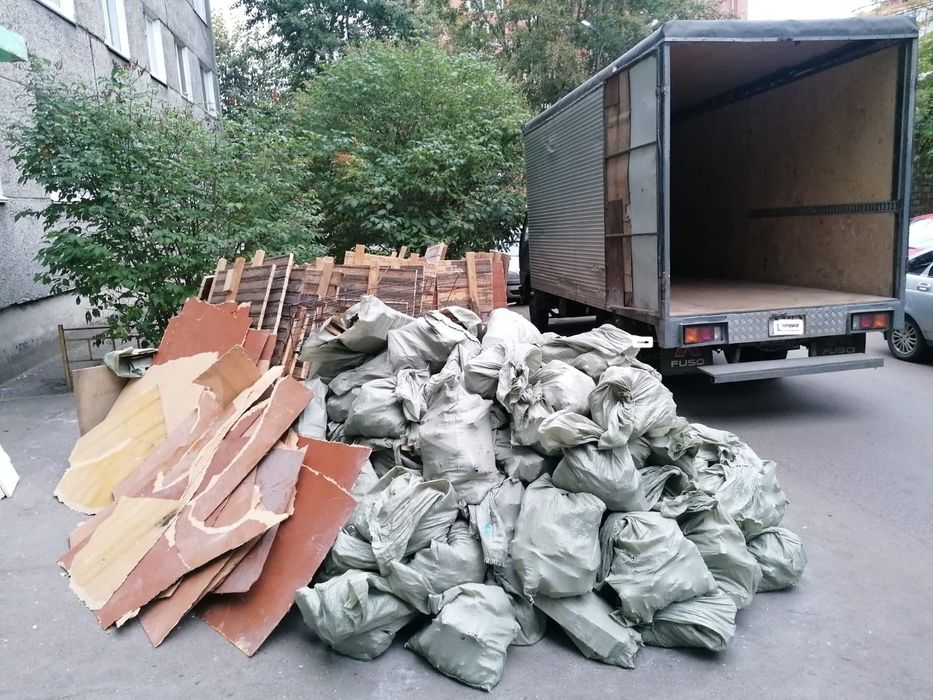 Вывоз мусора , без выходных.