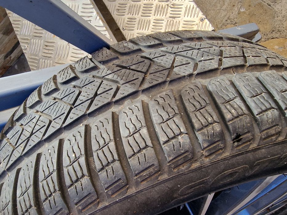 Roata Hyundai/ Duster 5x114.3 225 55 18 și 215 60 17
