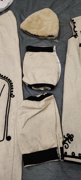 Юношеска шопска носия