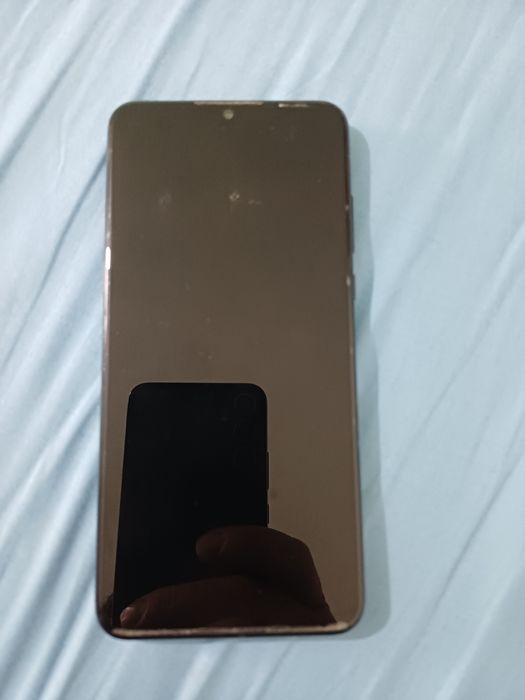Huawei P30 Lite MAR-LX1a cu displayul spart. Placa este buna