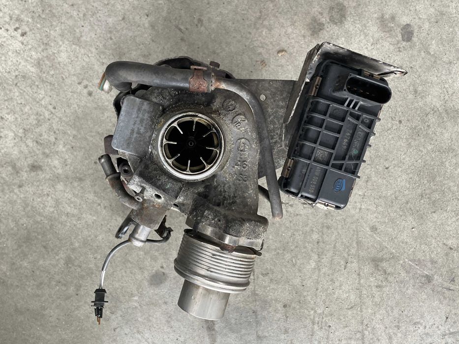 Turbina stanga Audi A8 4H 4.2 TDI cod 057145873P