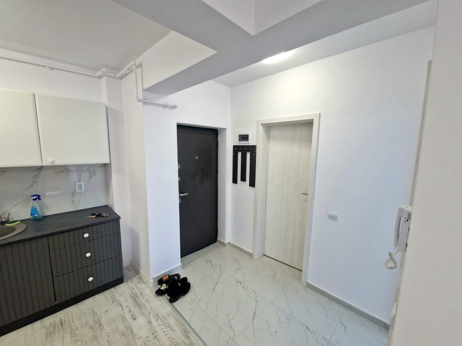 Proprietar inchiriez apart cu 2 camere,utilat si mobilat modern