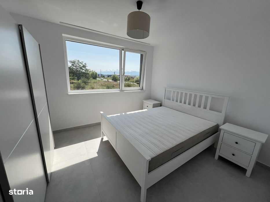 Casă nouă de închiriat – 5 camere, tip înșiruit, zona Cristian