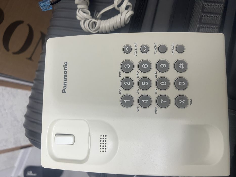 Стационарный телефон Panasonik -KX -TS2350RUW. производство Малайзия