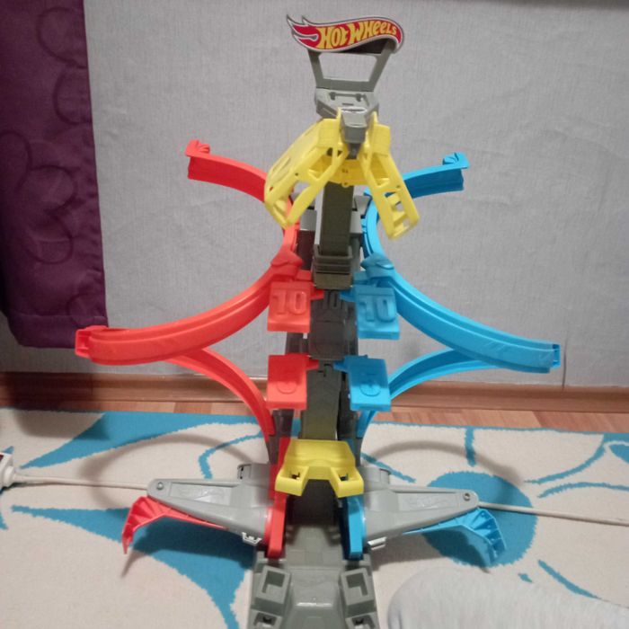 Писта Hot Wheels Looping