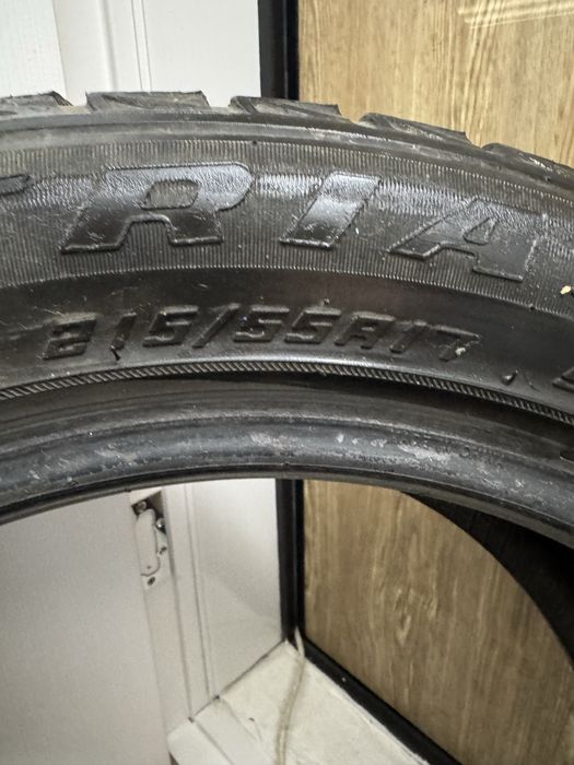 Продам шины 2 шт