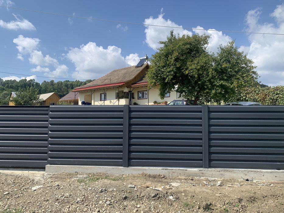 Tabla cutata T35 – alegere ideala pentru gard modern