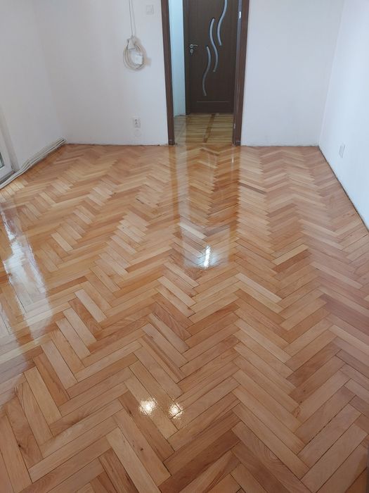 Parchetari,raschetam,montam,lacuim,slefuim,reconditionam orice parchet