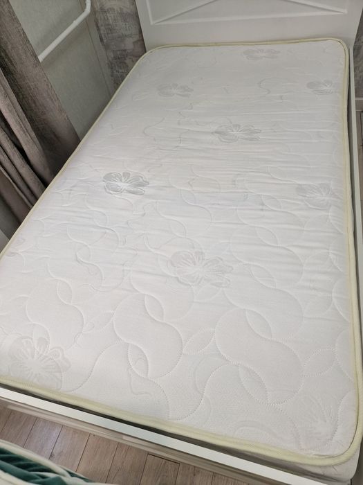 Спальный гарнитур!