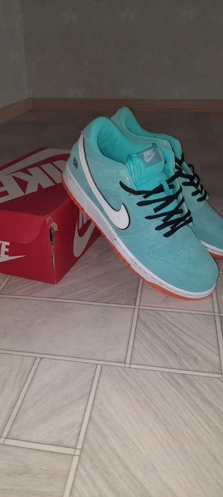 Кроссовки найк адидас