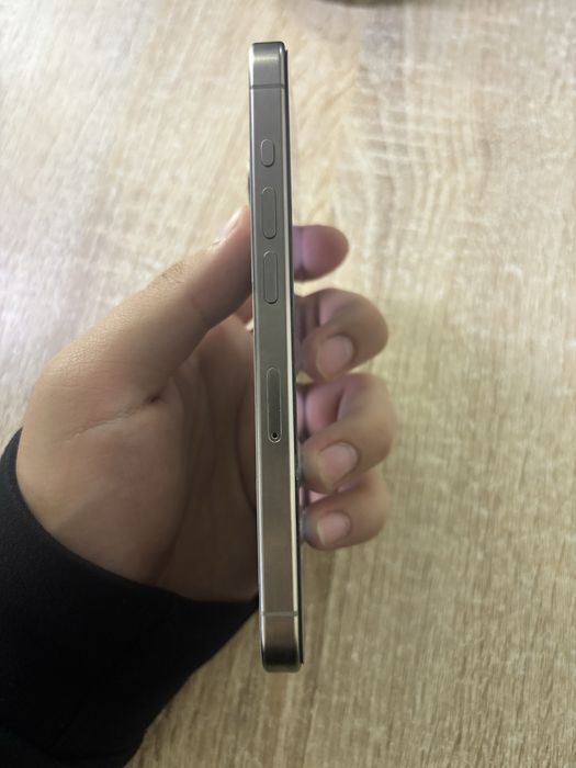 Продам Iphone 15 pro