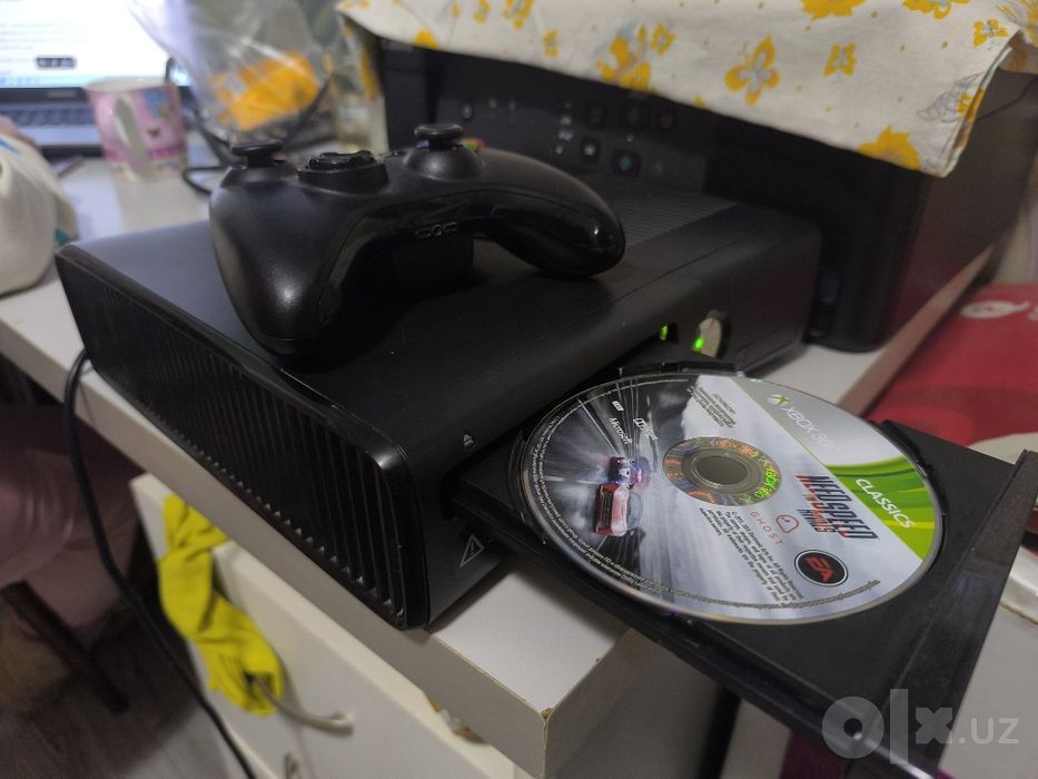 Xbox 360 slim model 1439