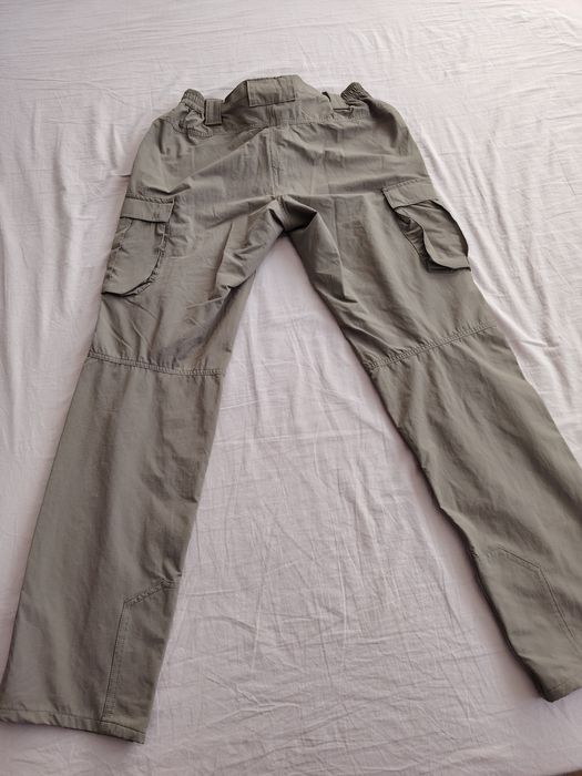 Pantaloni tactici jack&jones!