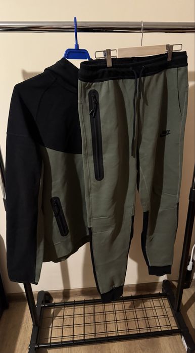 Nike tech fleece