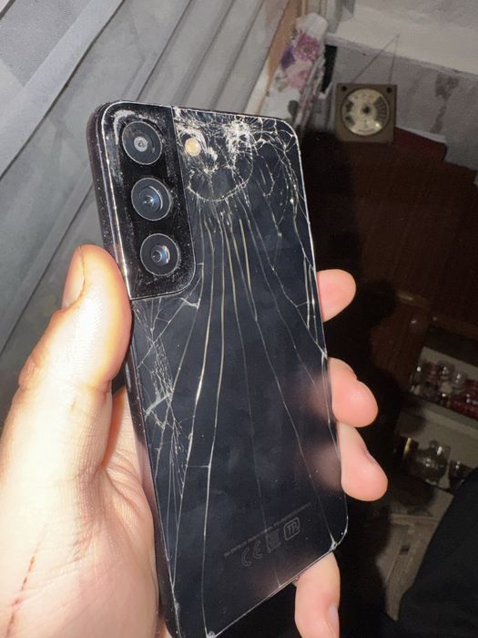 Обменяю samsung s22 5 g