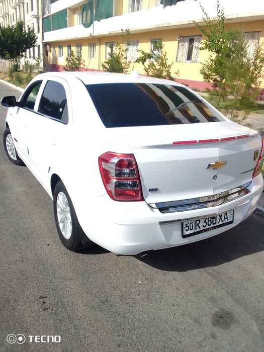 Mashina sotiladi xolati yaxshi oʻzimni nomimda