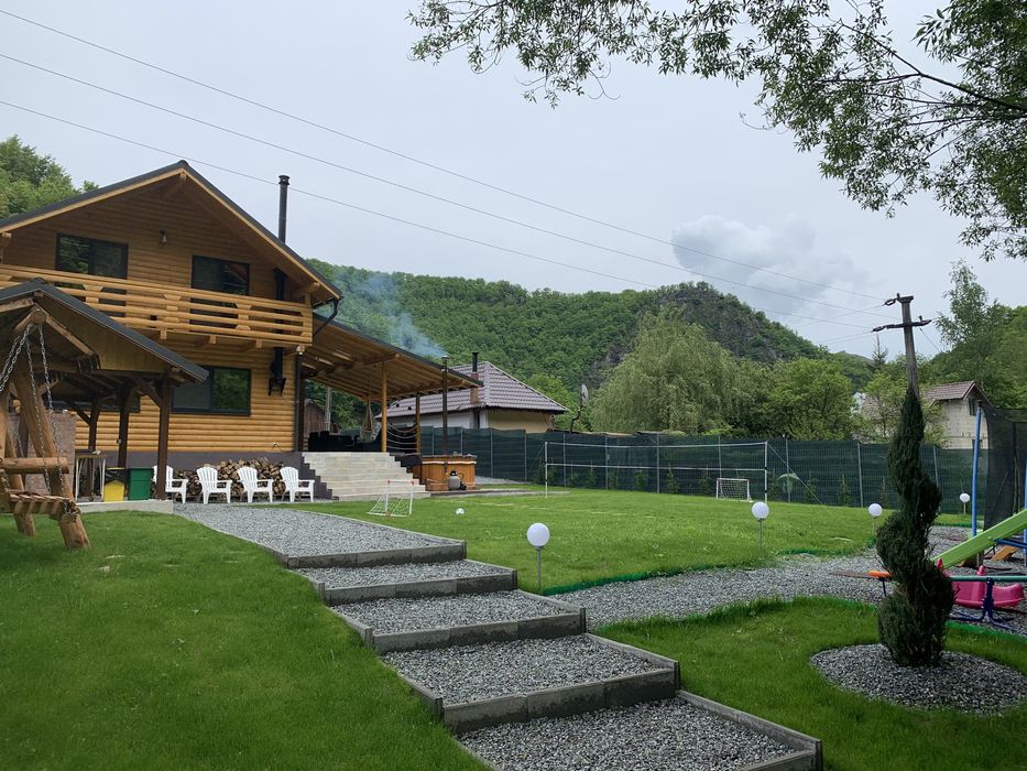 Ocupata de Revelion !Cabana de închiriat Baisoara Cabana Carisa !