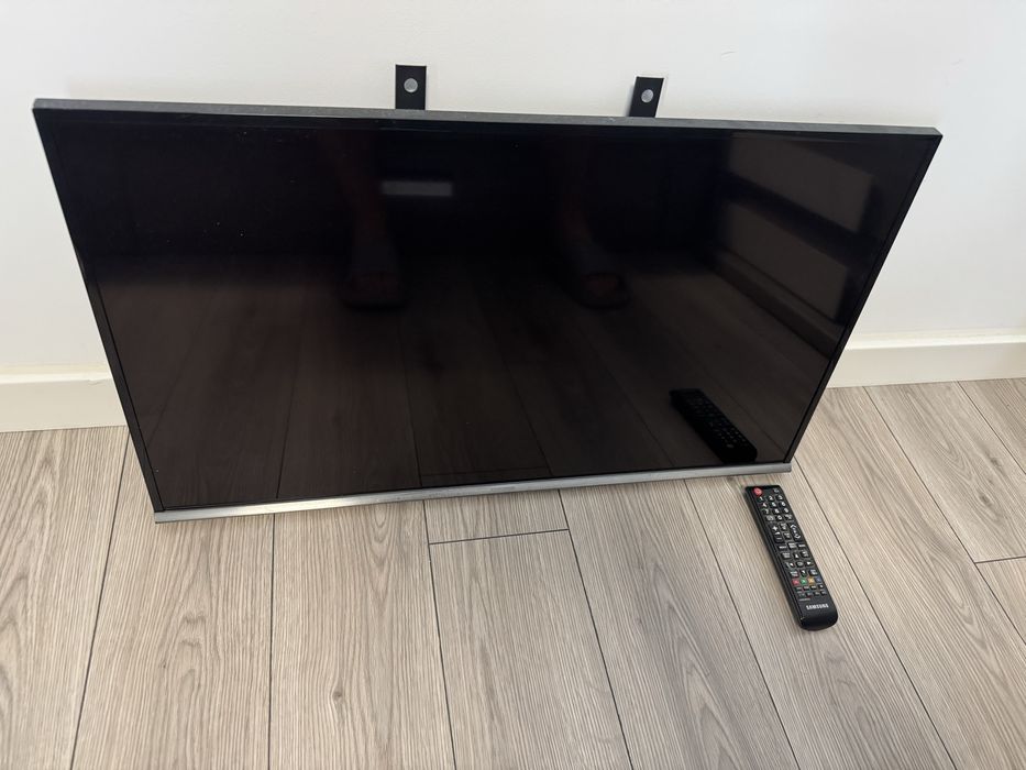 Televizor Samsung Full HD 81Cm UE32H5030AW