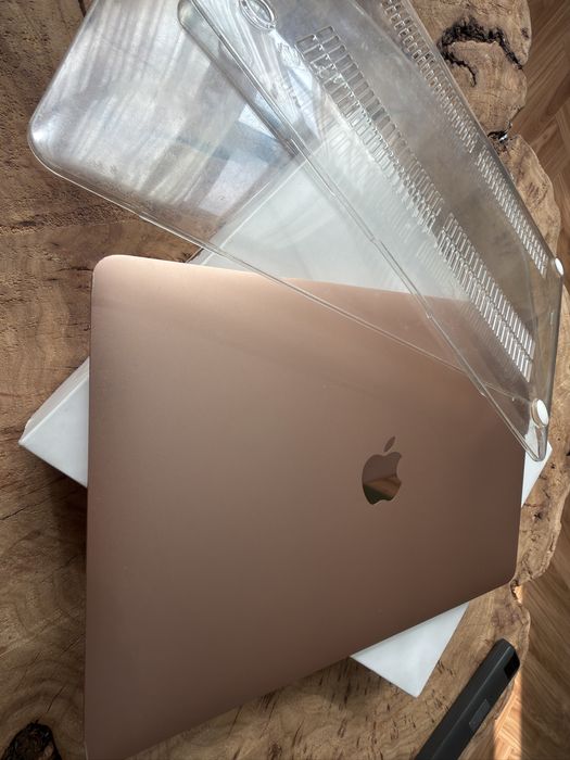 MacBook Air 13” Retina 2020