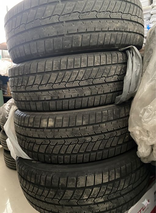 Anvelope cauciucuri iarna 215 65 16