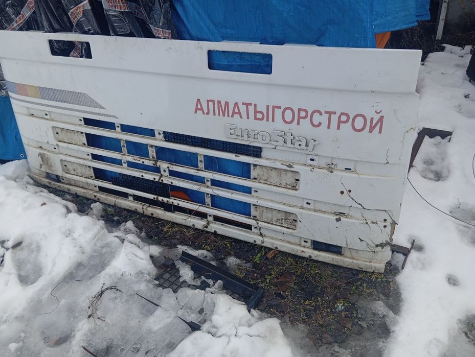 Бампер iveco Eurostar ,капот