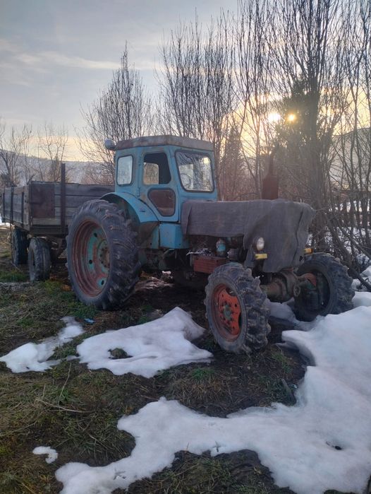 Продам трактор Т-40