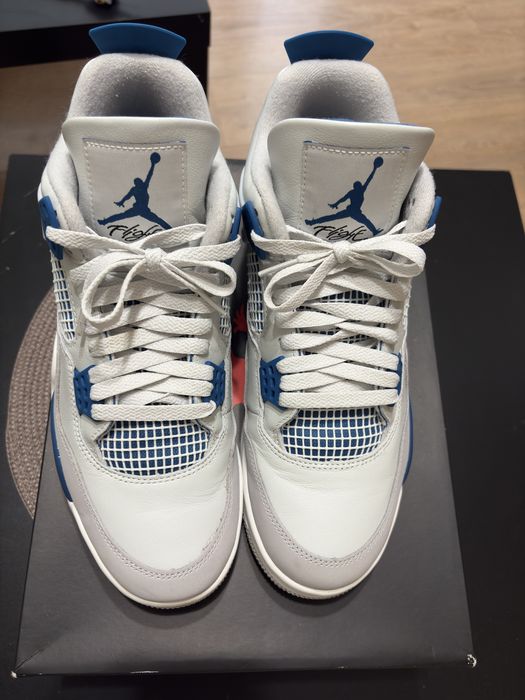 Jordan 4 Retro / Military Blue / 44.5