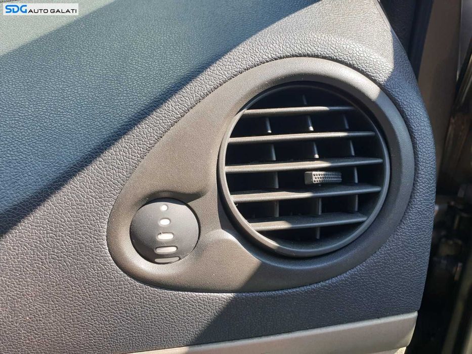 Gura Grila Guri Grile Aer Aerisire Ventilatie Bord Dreapta Renault Clio 3 2005 - 2014 [C3711]
