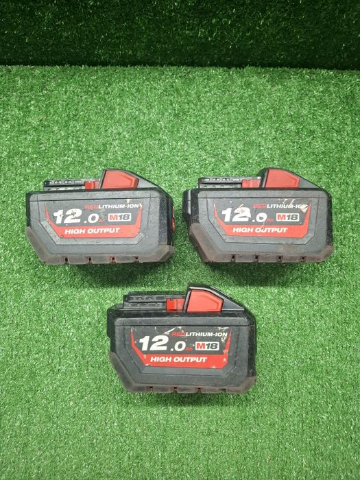 Батерии на Milwaukee 12 ампера 18 волта