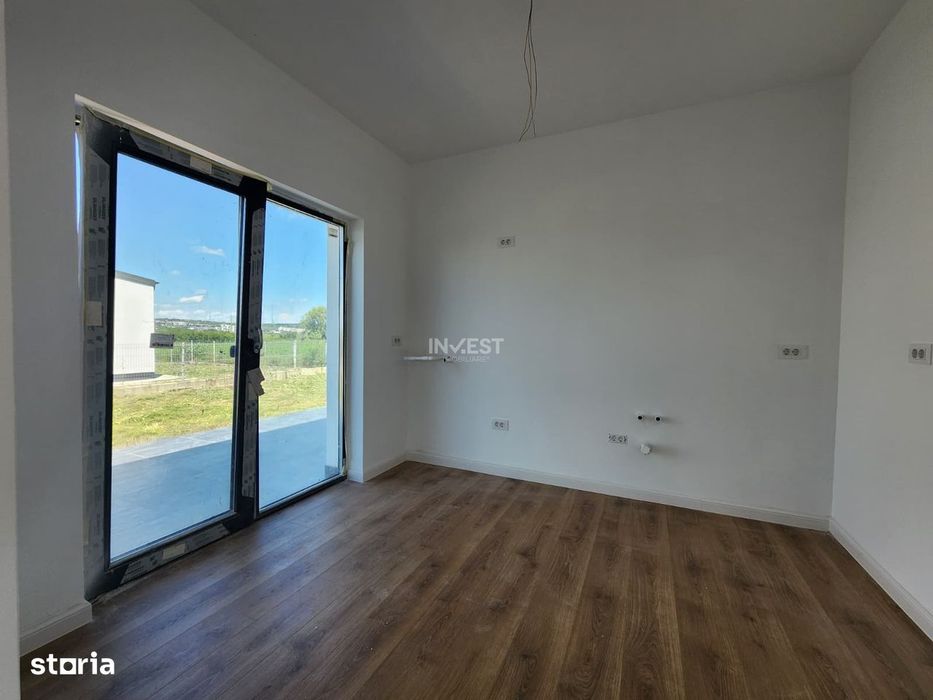 Casa Individuala, 4 Camere, 2 Bai, 700 Mp Teren , Mall Moldova