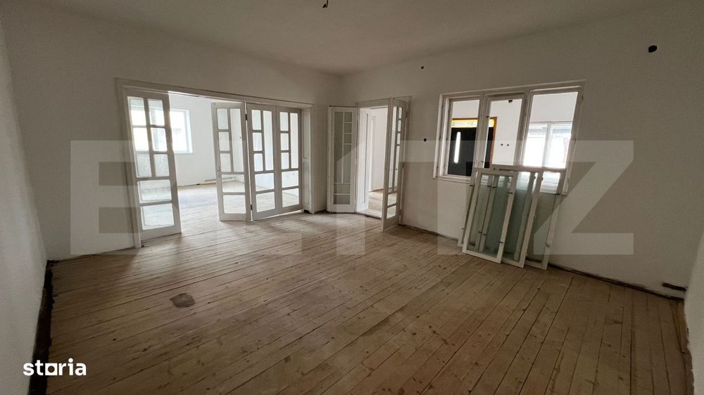 Casa de vanzare, 6 camere, 198 mp utili, teren 644 mp, zona centrala