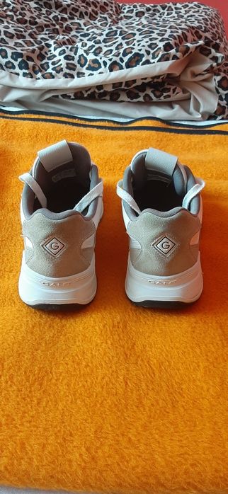 Adidasi gant originali marime 40 26,5 cm barbati piele