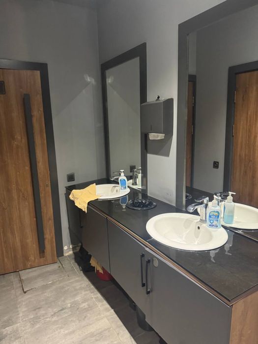 Срочно сдаётся в центре по улице Ш.Руставелли помешениея!