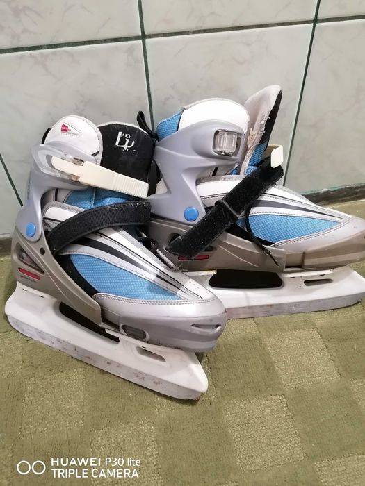 Patine cu role și patine cu lamă