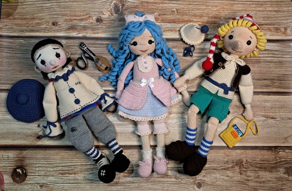 Вязаная Мальвина ручной работы