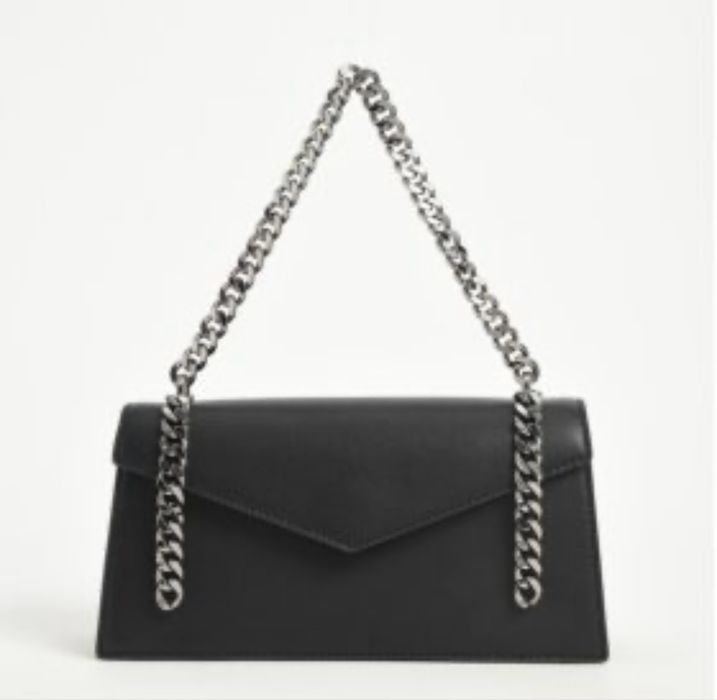 черная сумка Charles & Keith