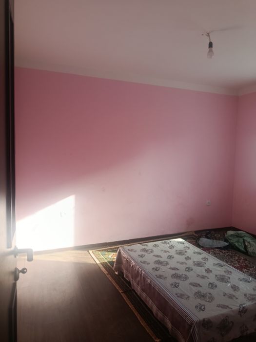 Yangi bozorda 1 etaj uy ijaraga beriladi