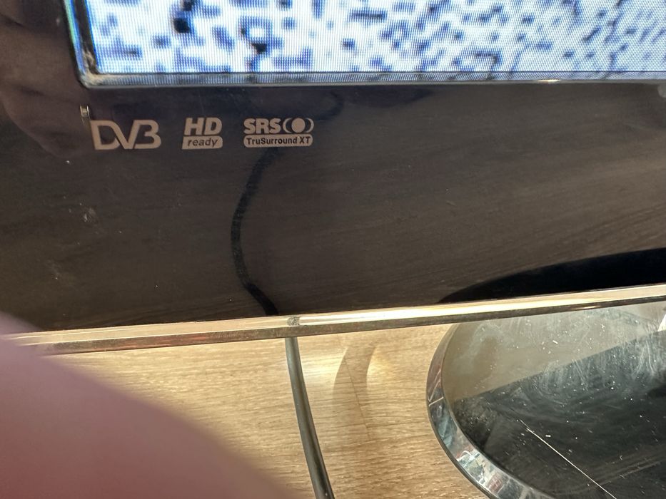 Televizor Samsung, 80 cm, Masa extensibila bucatarie cu 2 scaune + masa TV living/dormitor