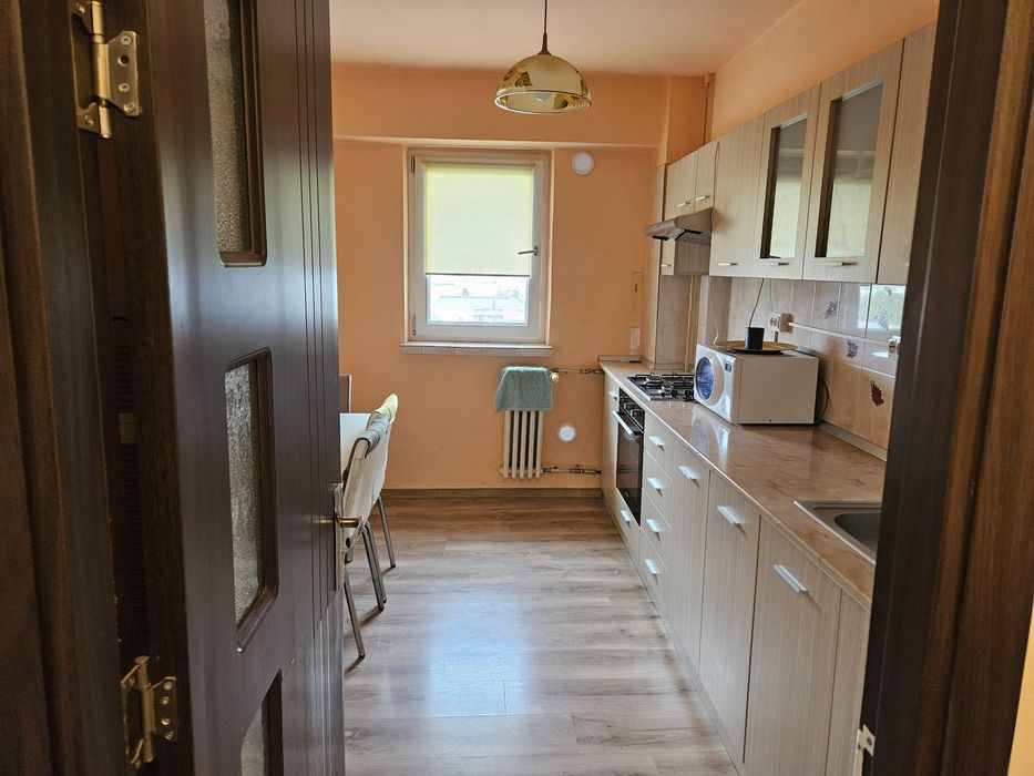 Decomandat, două camere, Lăpuș Electroputere Mall