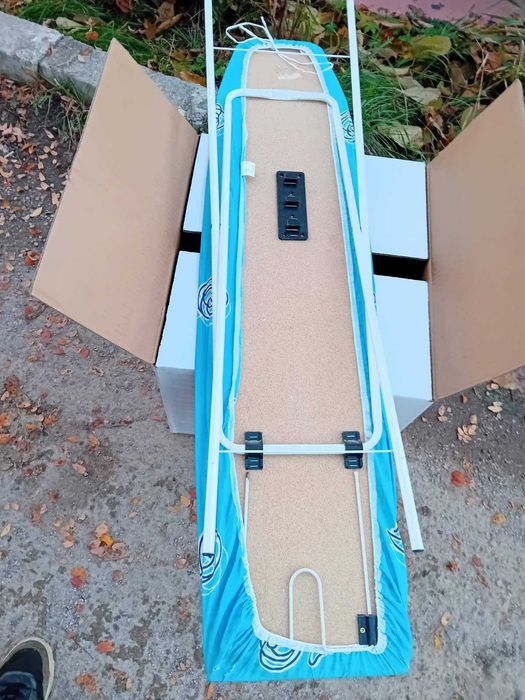 Дъскаи за гладене със стойка,сгъваеми ,2 броя