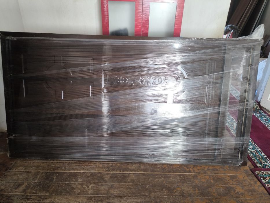 Есик сатылады таза коланбаган 5 штук жарма есигида бар бахасы келсимлы