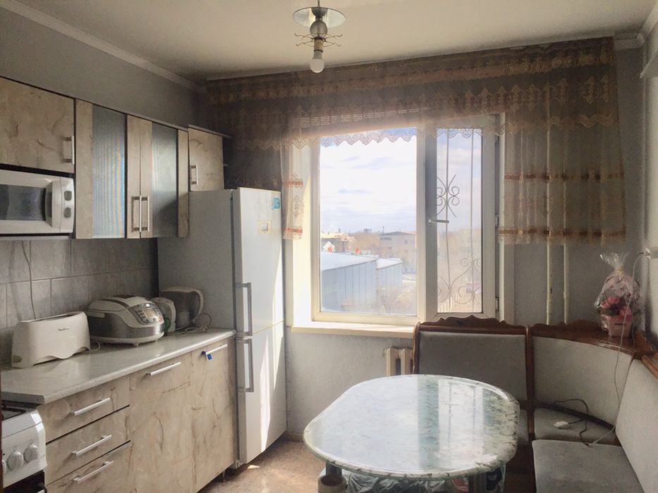 Сдам на длительный срок, 2-х комн, рн Апрель