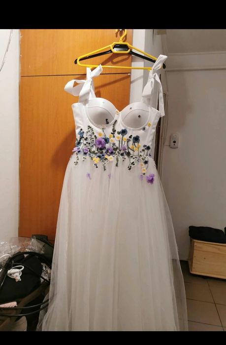Rochie de mireasa deosebita