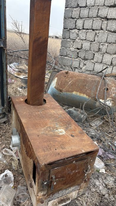 Печь для обогрева помещение.