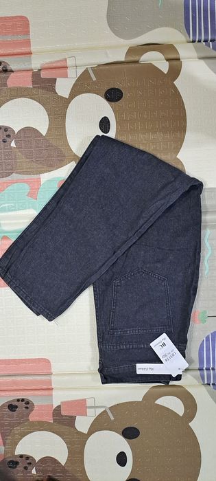 Продам женские джинсы