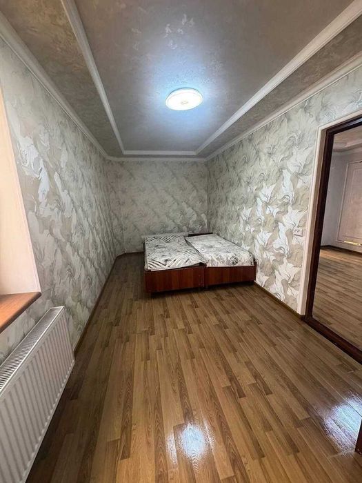 Срочно ШИРОТКАДА  2 каватда 2 хонали 3 хонага мосланган