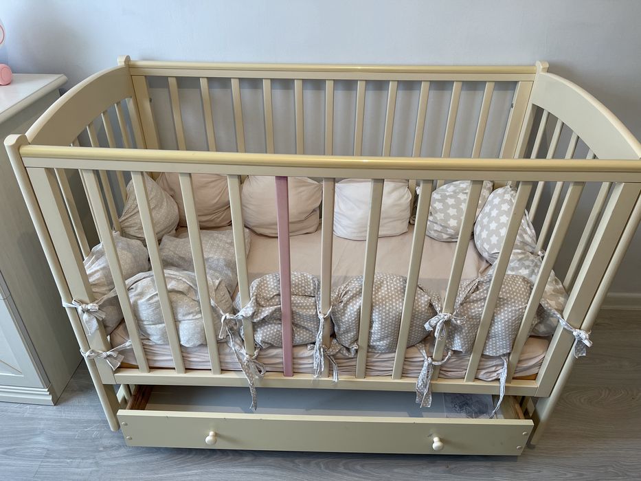 Продам. Детская кровать- манежка