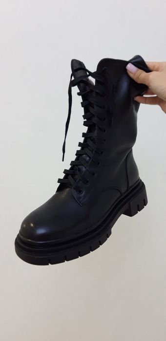 Продам зимнюю обувь