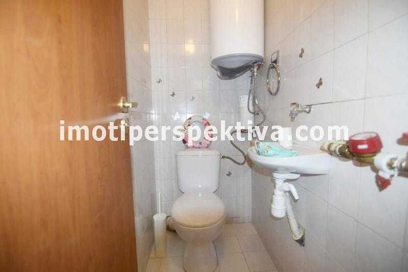 Продава се Тристаен апартамент в Пловдив, Кючук Париж - 98 кв.м за 1888 €/кв.м - Снимка #9