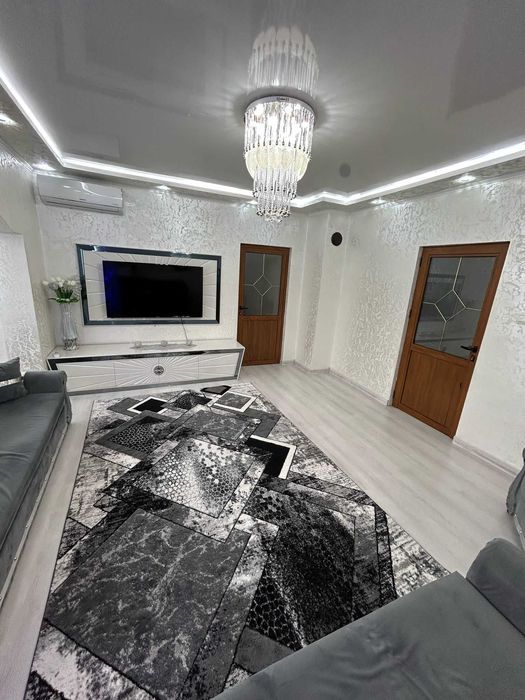 Продава се Тристаен апартамент в Пловдив, Изгрев - 82 кв.м за 1586 €/кв.м - Снимка #1